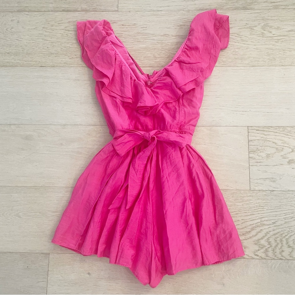 NEW DO + BE Ruffle Shoulder Front Tie Pink Romper Medium NWT